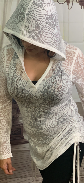 M735. Heart Wings Cover Up