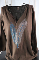 M355 Turquoise Feather  Snap front / 3/4 sleeve